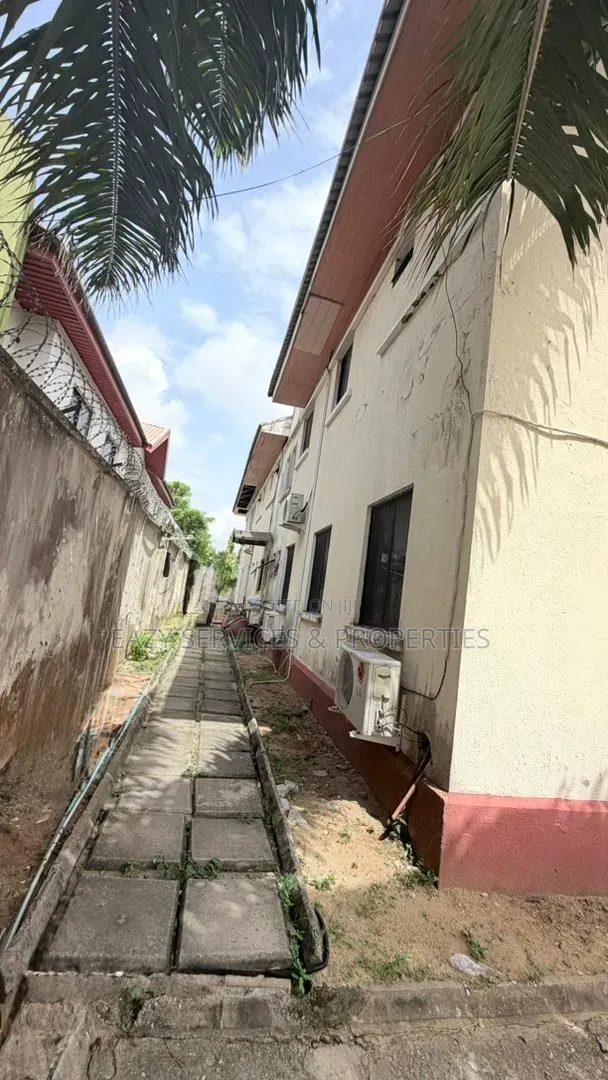 16bdrm Block of Flats in Lekki Phase One for sale in Lekki Phase 1
