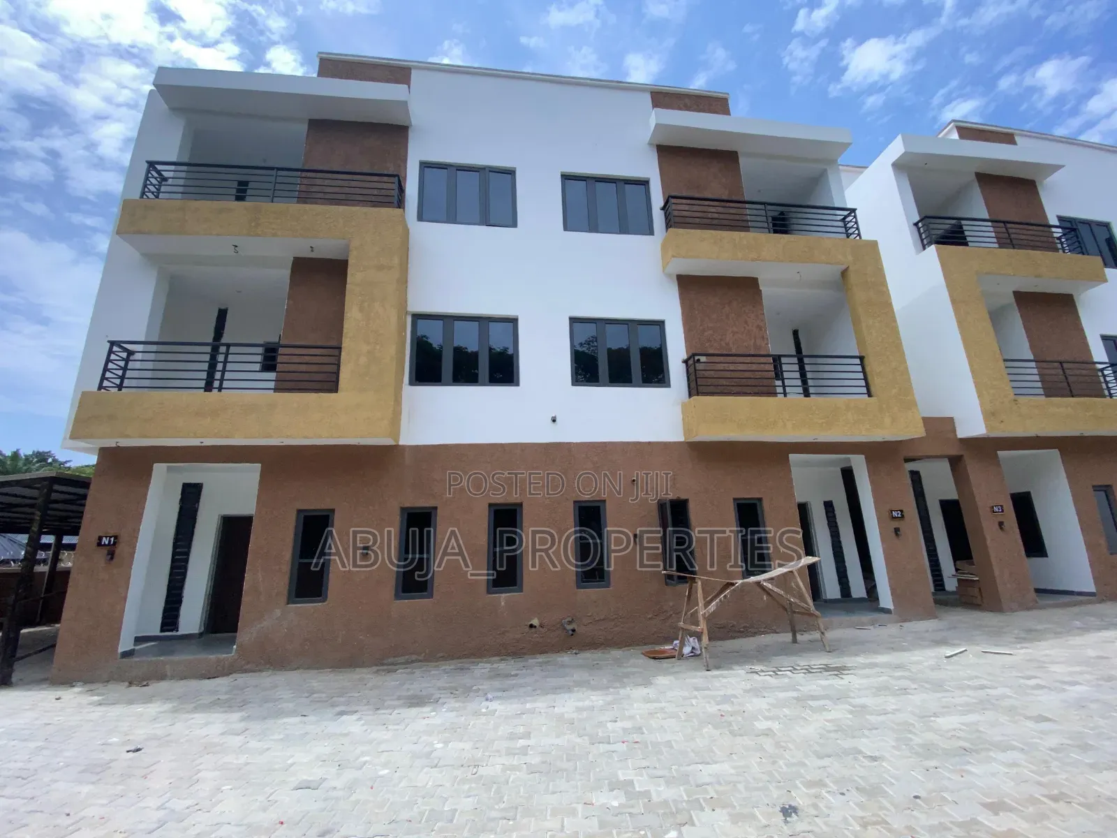 4bdrm Duplex in Life Camp for sale in Life Camp