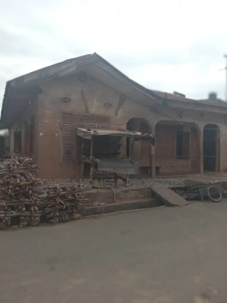 4bdrm Bungalow in Umuahia for sale in Umuahia