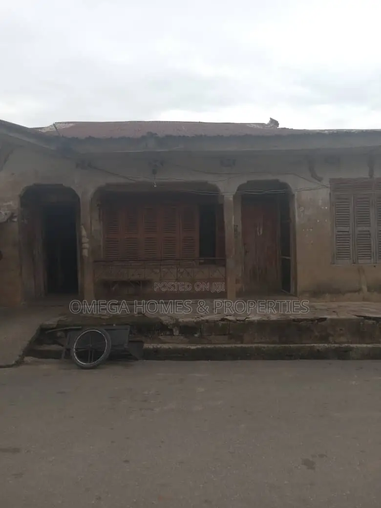 4bdrm Bungalow in Umuahia for sale in Umuahia