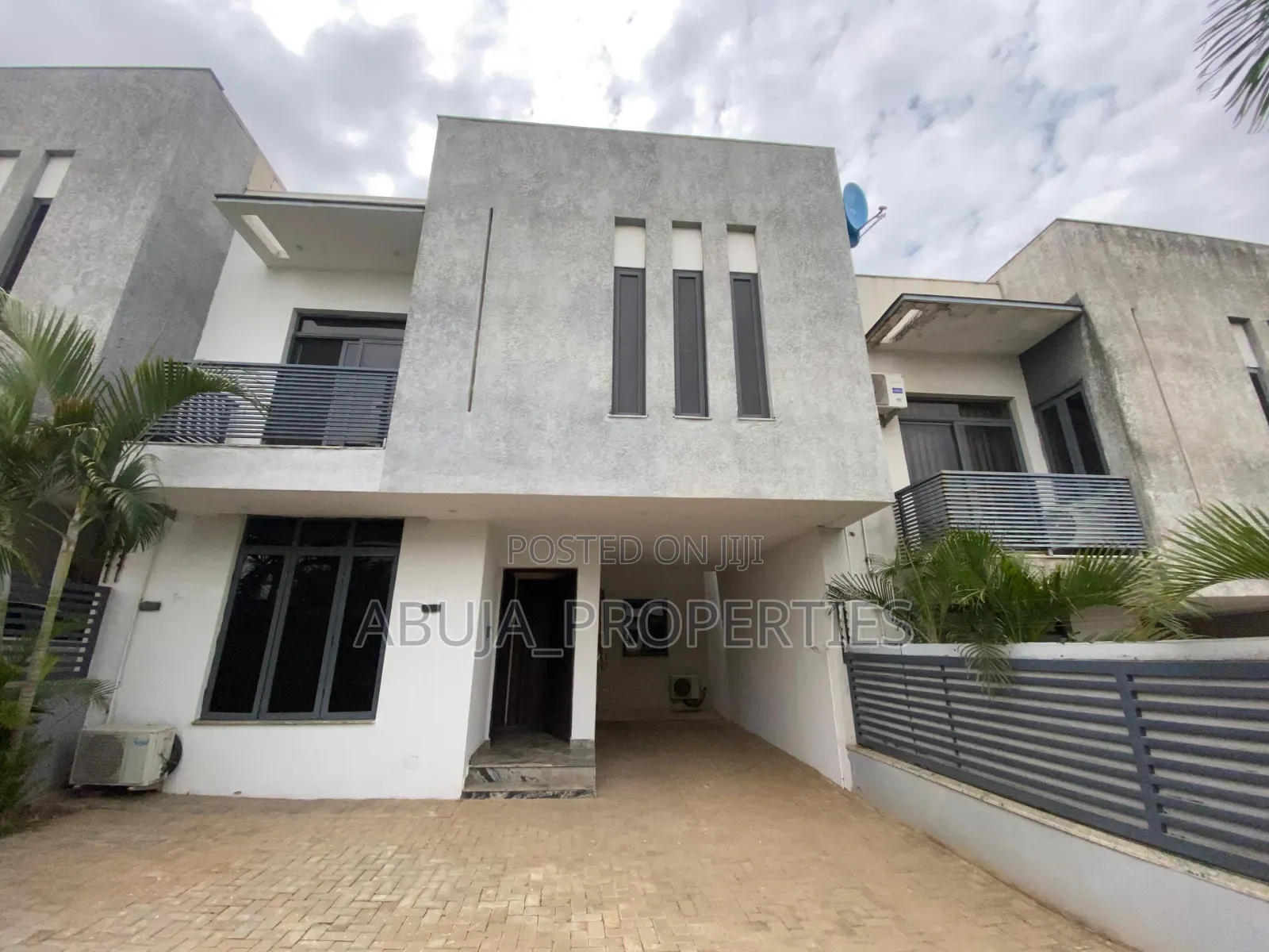 4bdrm Duplex in In A Serene And, Life Camp for rent in Life Camp