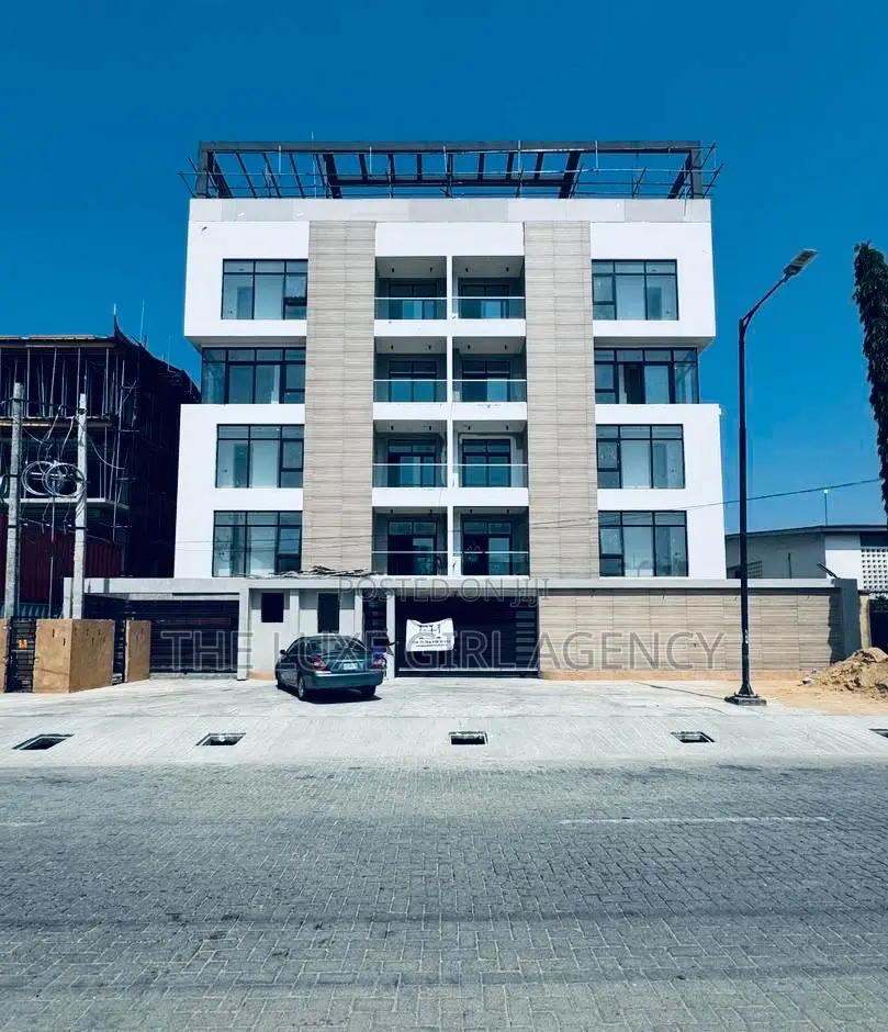 3bdrm Apartment in Phase 1Proper, Lekki for sale in Lekki