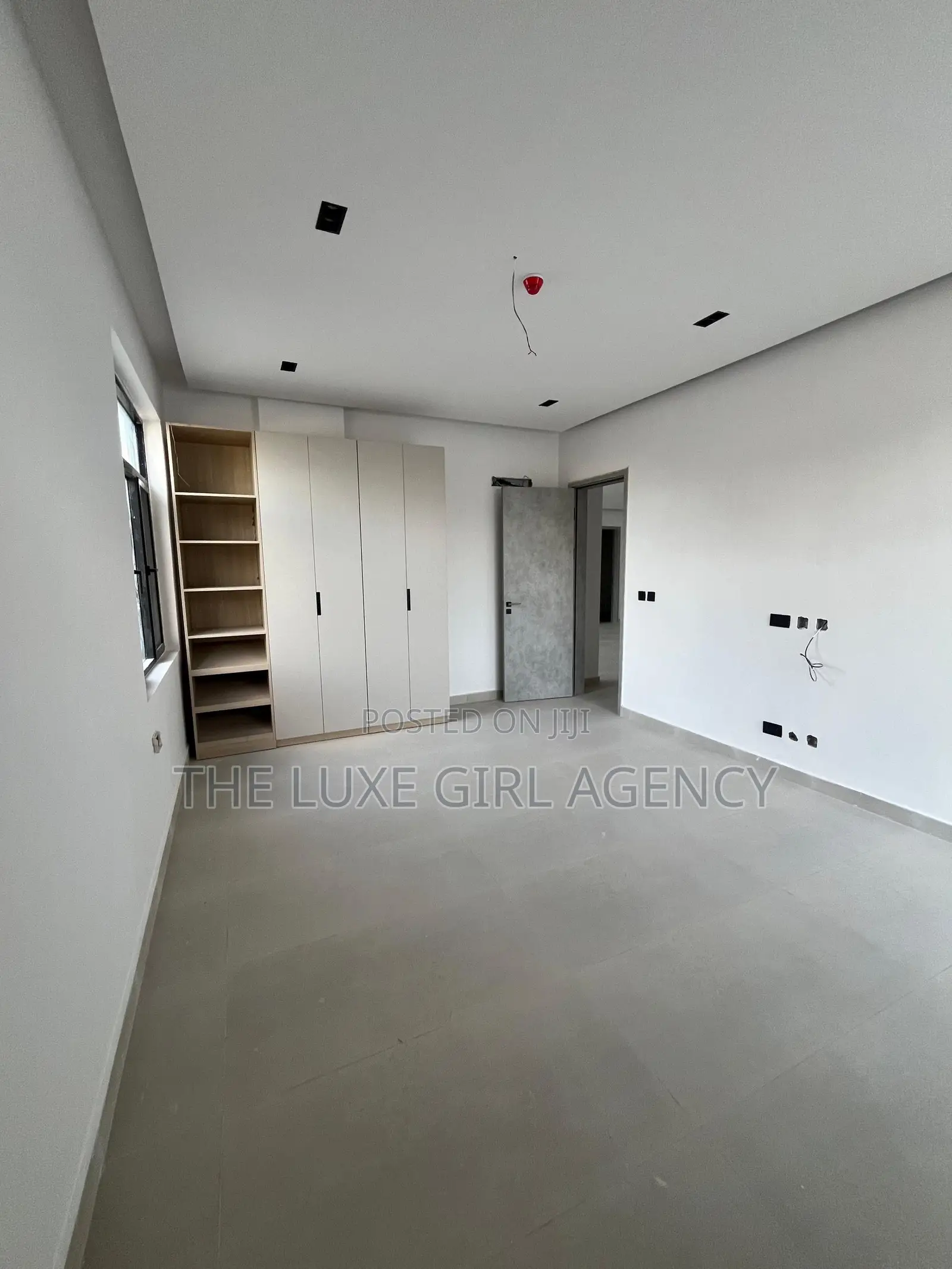 3bdrm Apartment in Phase 1Proper, Lekki for sale in Lekki