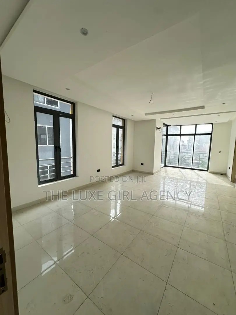 3bdrm Apartment in Phase 1 Lekki for sale in Lekki