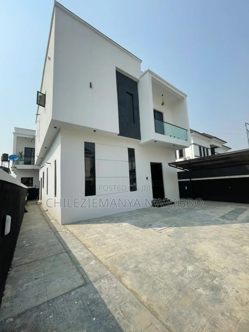 4bdrm Duplex in Thomas Estate for sale in Thomas Estate