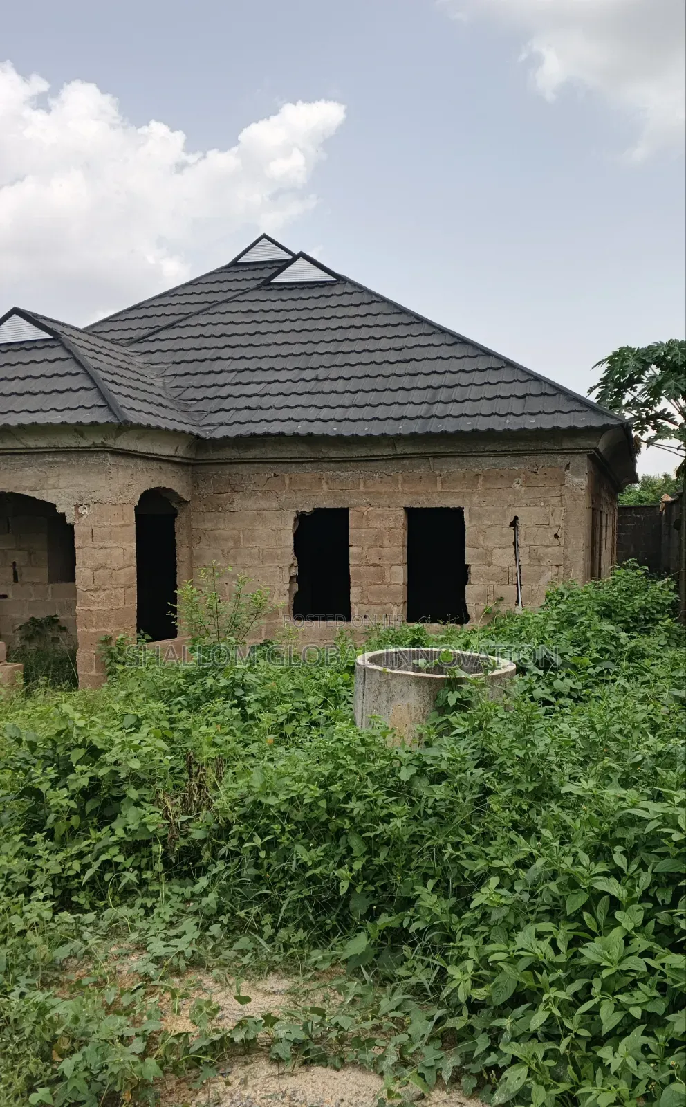 3bdrm Bungalow in Festac Estate, Akobo for sale in Akobo