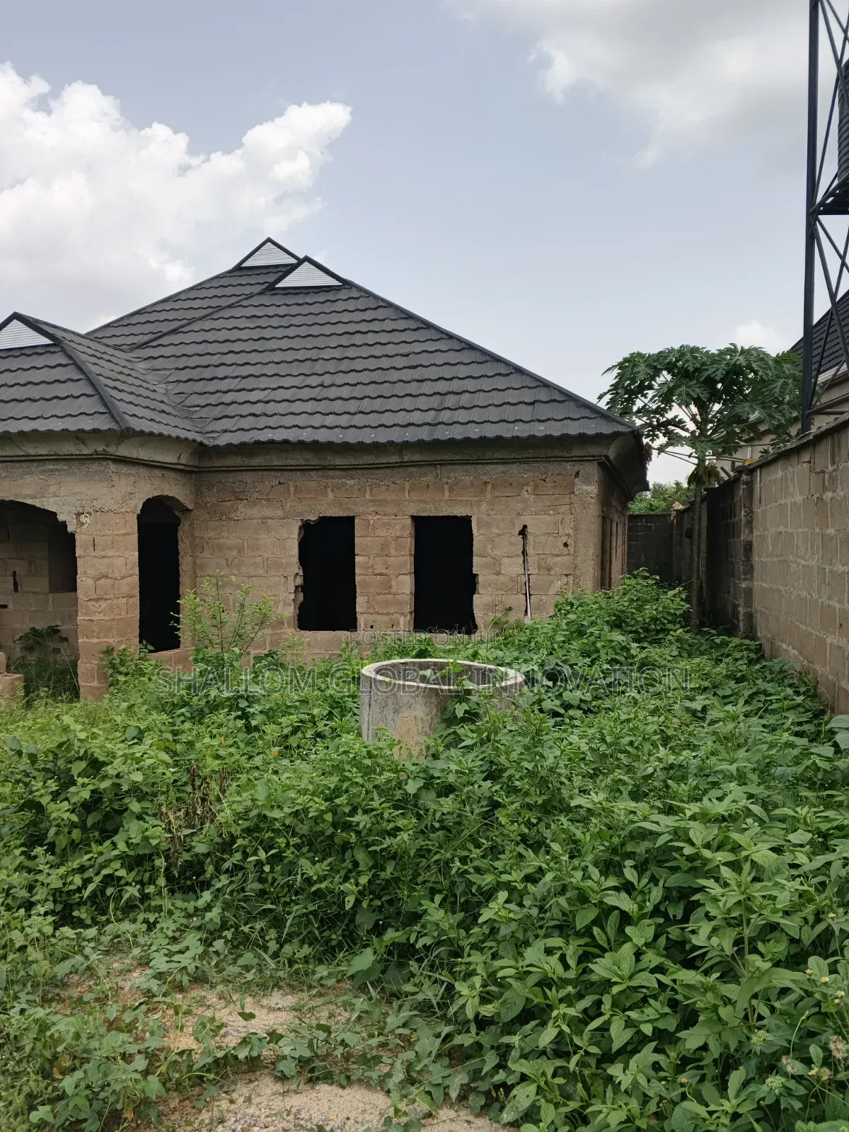 3bdrm Bungalow in Festac Estate, Akobo for sale in Akobo