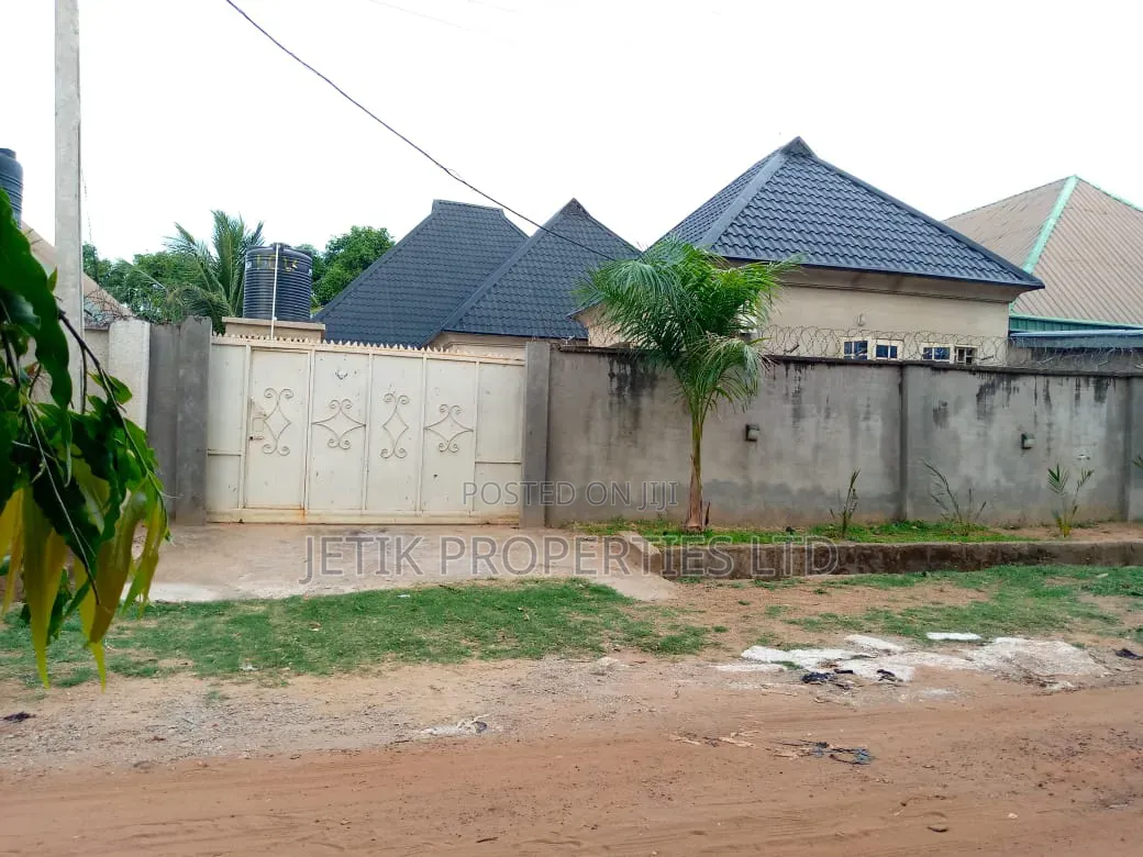 3bdrm Bungalow in George Akume Way, Makurdi for sale in Makurdi