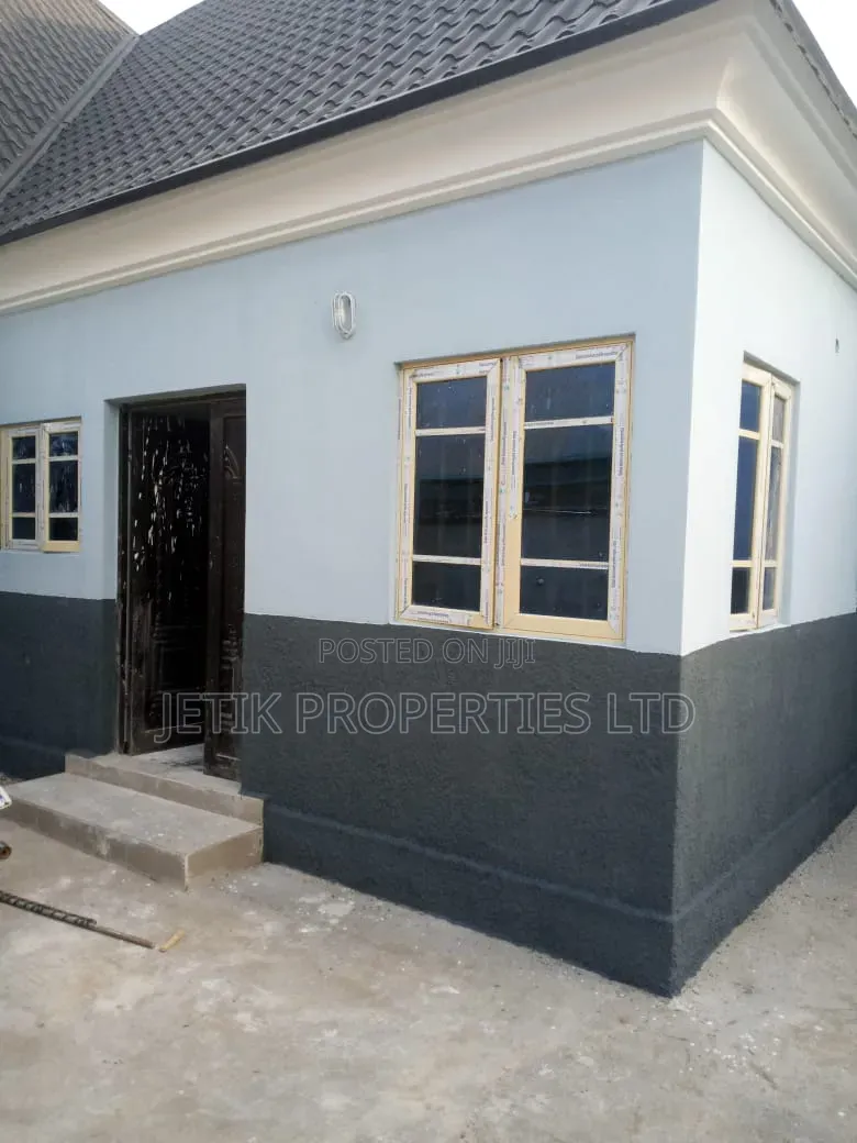 3bdrm Bungalow in George Akume Way, Makurdi for sale in Makurdi