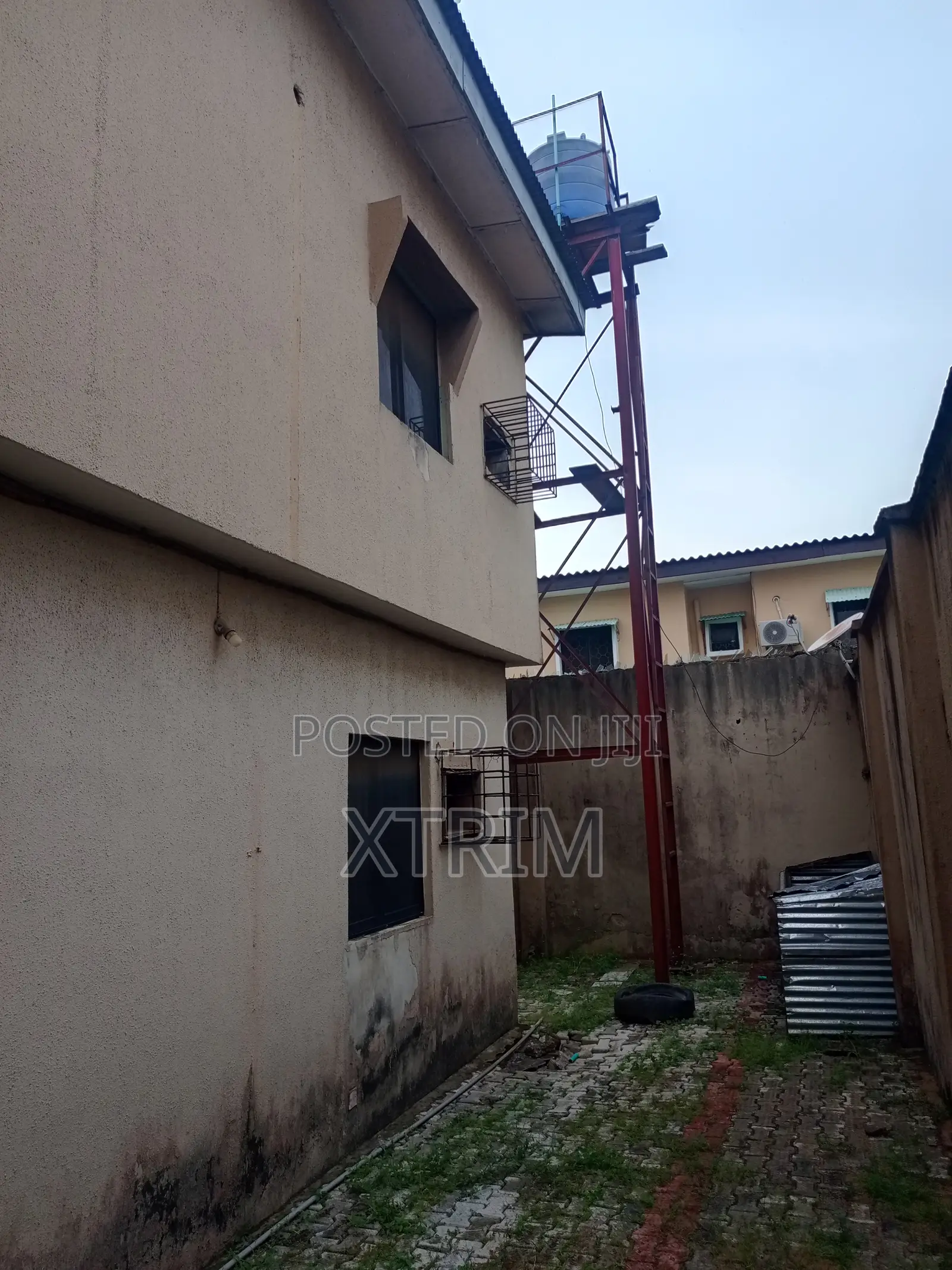 3bdrm Block of Flats in Ogba GRA for sale in Ogba GRA