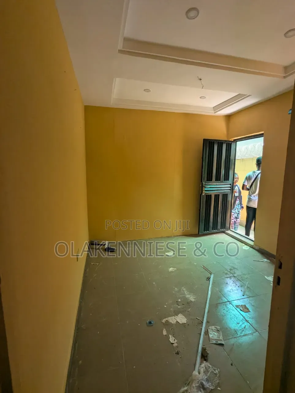 3bdrm Block of Flats in Adelabu for sale in Adelabu