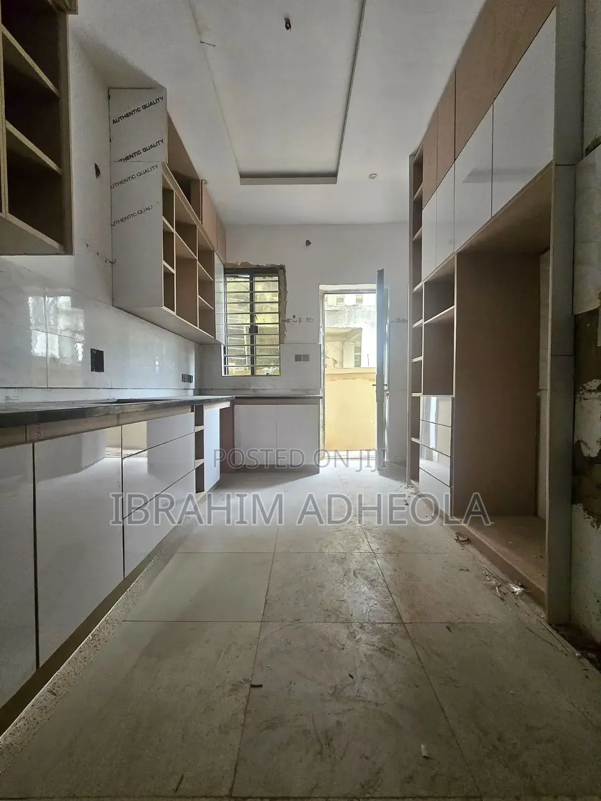 5bdrm Duplex in Millennium Estate, Millenuim/UPS for sale in Millenuim/UPS
