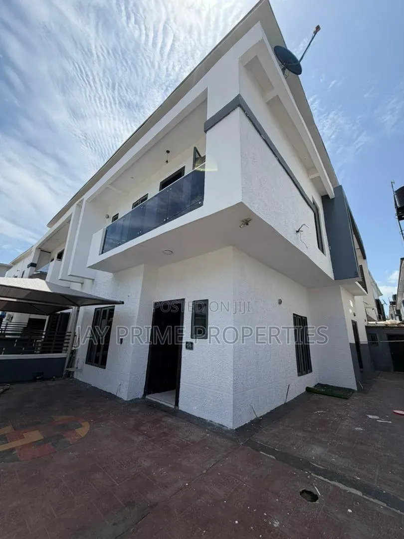 4bdrm Duplex in Orchid Road,Dpk, Lekki for rent in Lekki