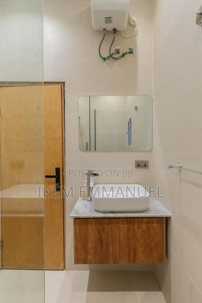 ‎ 1 Bedroom Apartment With Top Notch Amenities Available. in Lekki Phase 1