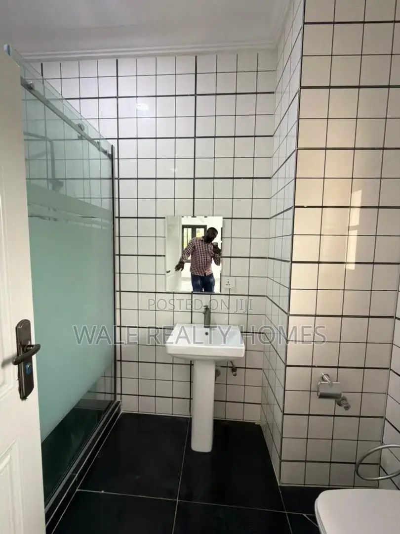 Furnished 3bdrm Block of Flats in Katampe Main for sale in Katampe (Main)