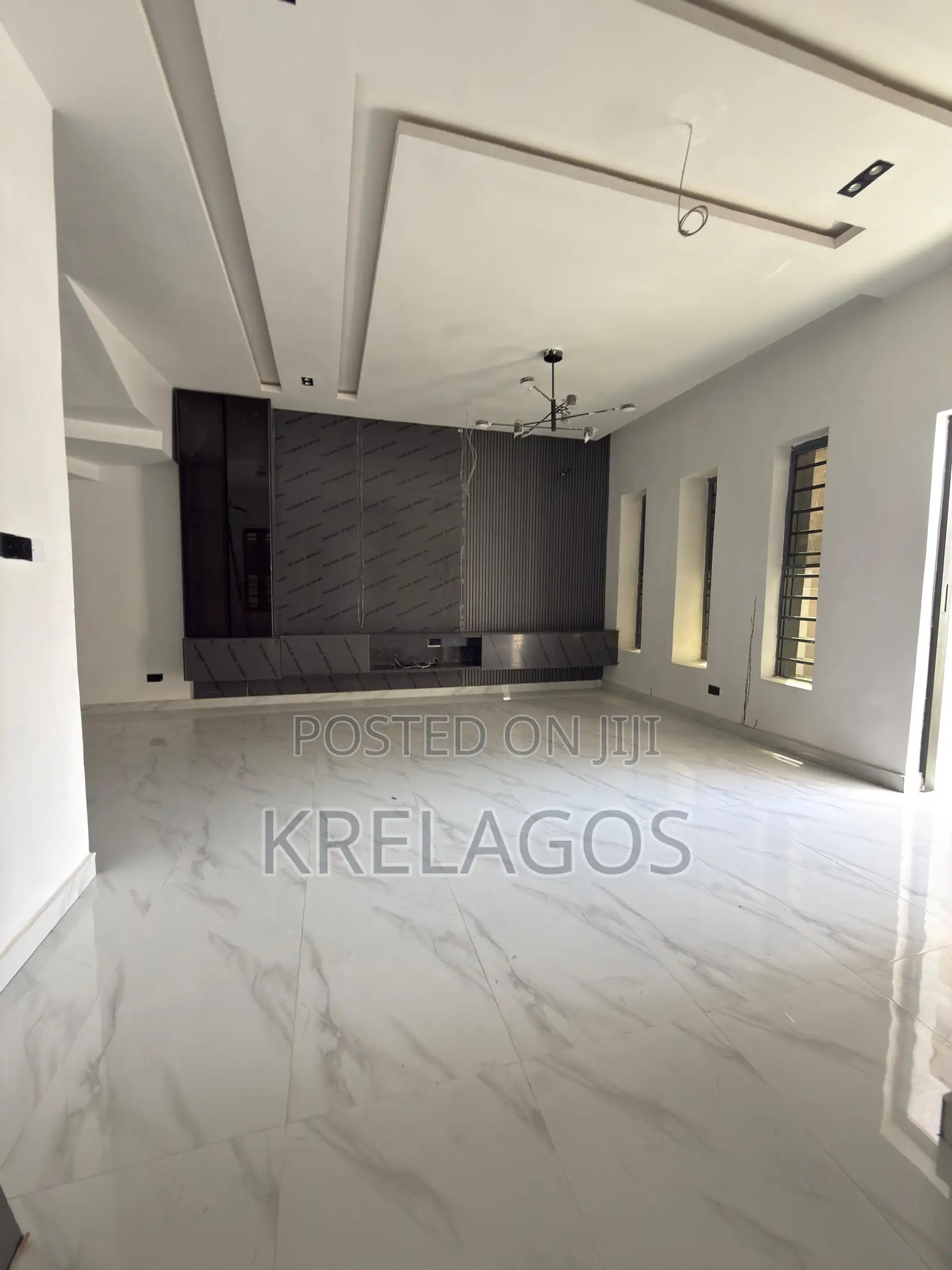 4bdrm Duplex in Orchid, Chevron for rent in Chevron