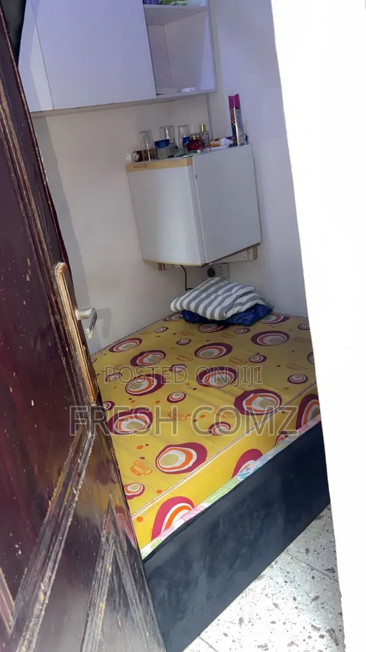 1bdrm Apartment in Orchid Road Lekki for rent in Lekki Phase 1