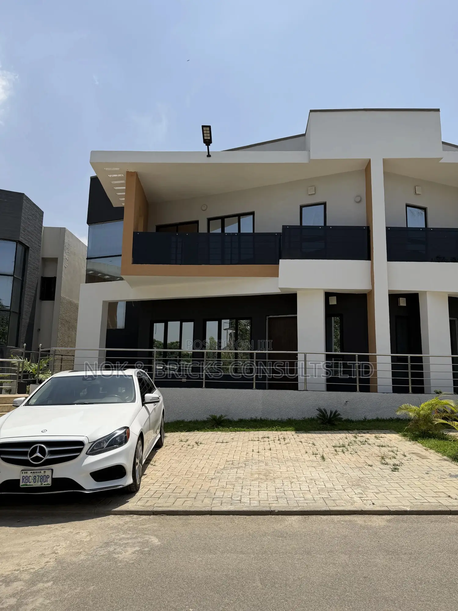 4bdrm Duplex in The Bridge Estate, Galadimawa for sale in Galadimawa