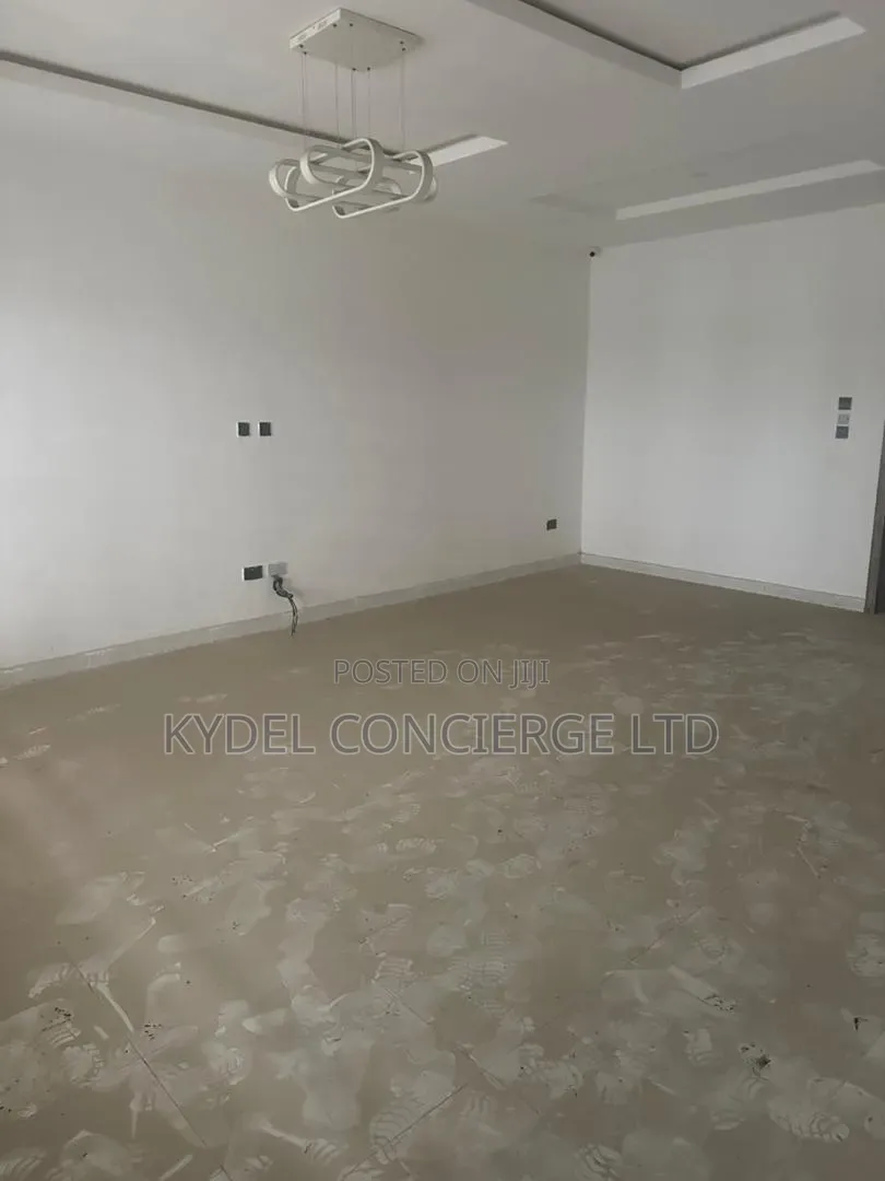 4bedroom Terrace in Ikota for Sale in Ikota