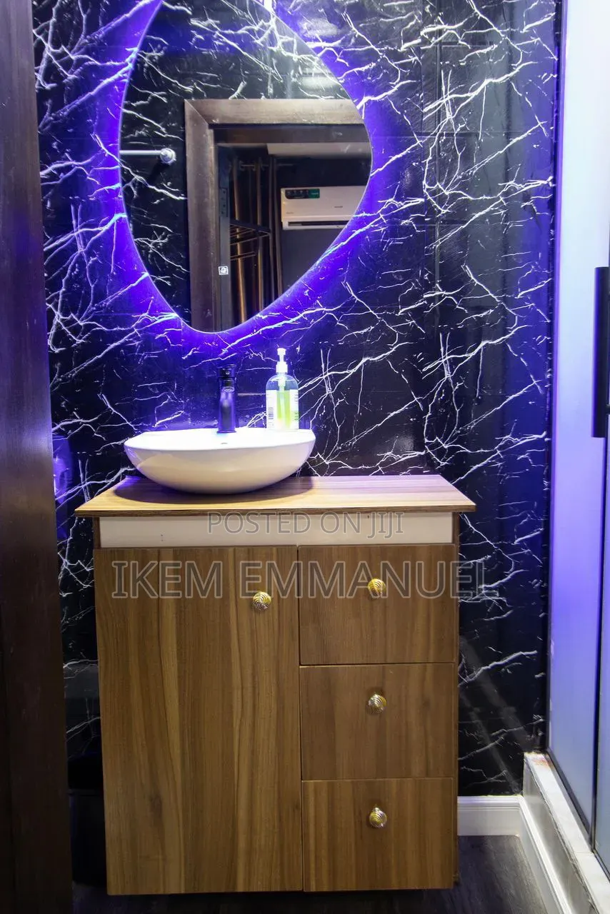 ‎Lovely 2 Bedroom Dark Room Available for Short Stay and Long Stay in LSDPC estate