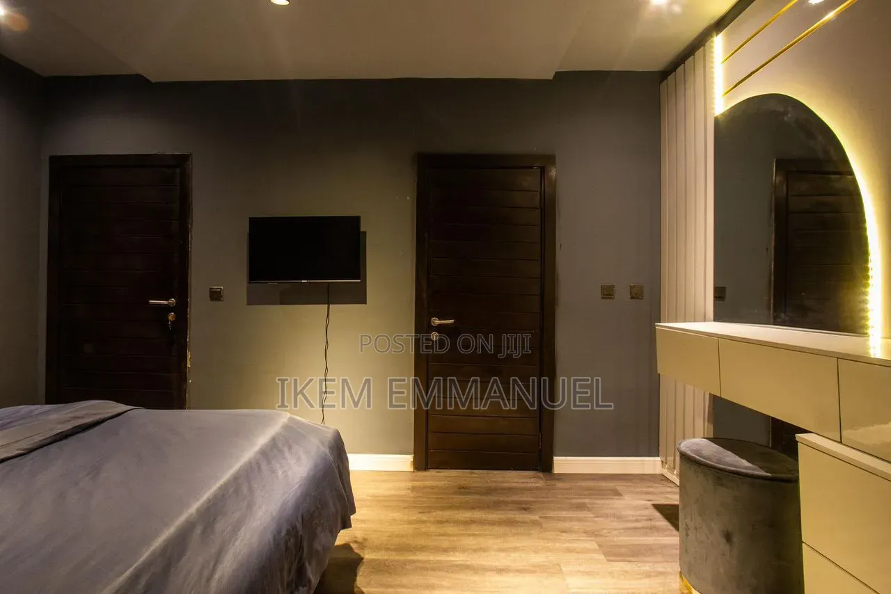 ‎Lovely 2 Bedroom Dark Room Available for Short Stay and Long Stay in LSDPC estate