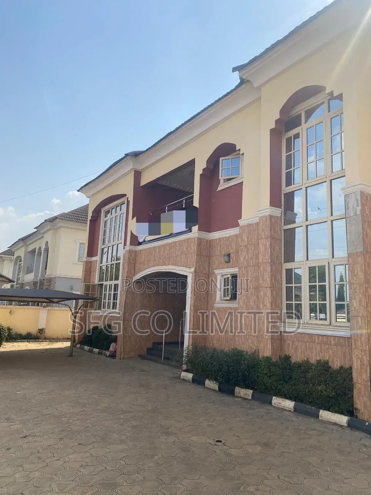 6bdrm Duplex in Gaduwa District for sale in Gaduwa