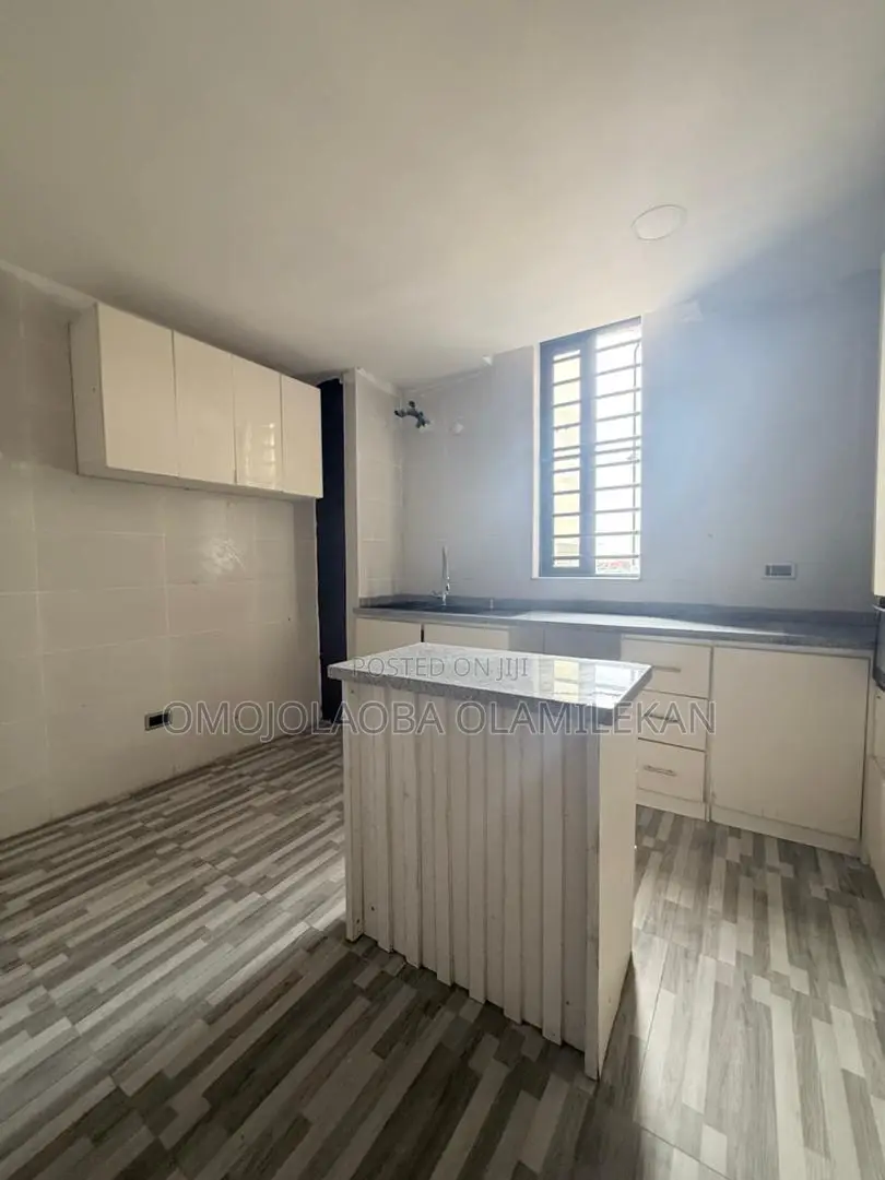 3bdrm Apartment in Ikate for rent in Ikate