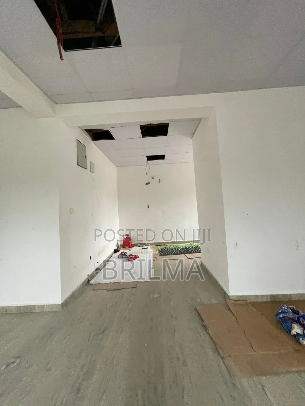 Massive Office Space for Sale in Zone 5 / Wuse
