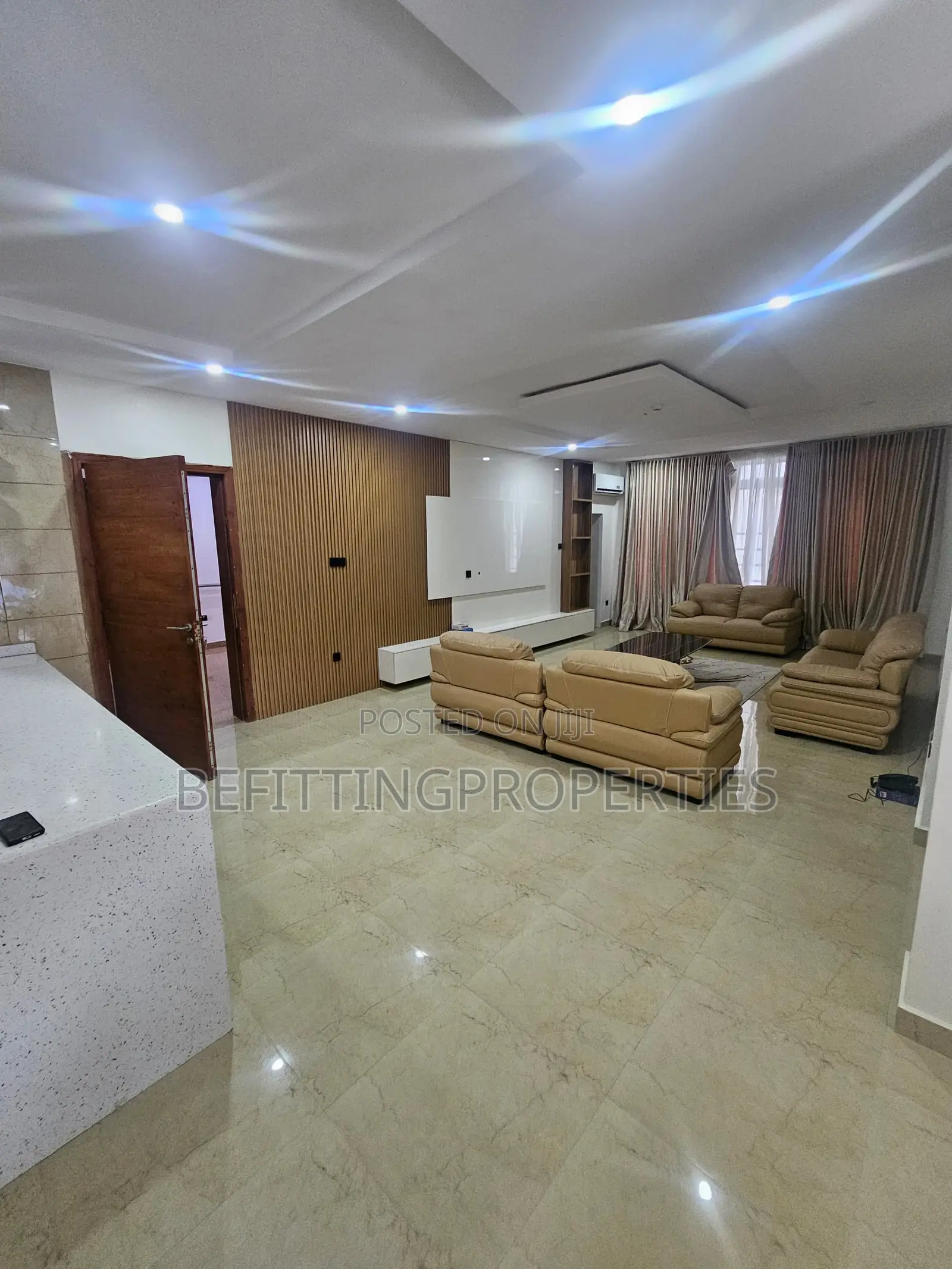 Furnished 3bdrm Apartment in Victoria Island for sale in Victoria Island