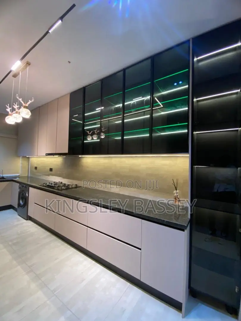 Furnished 2bdrm Apartment in Freedom Way, Lekki Phase 1 for sale in Lekki Phase 1