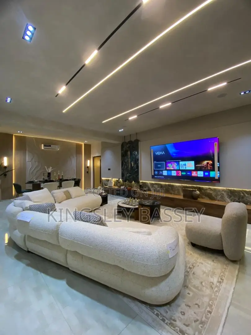 Furnished 2bdrm Apartment in Freedom Way, Lekki Phase 1 for sale in Lekki Phase 1