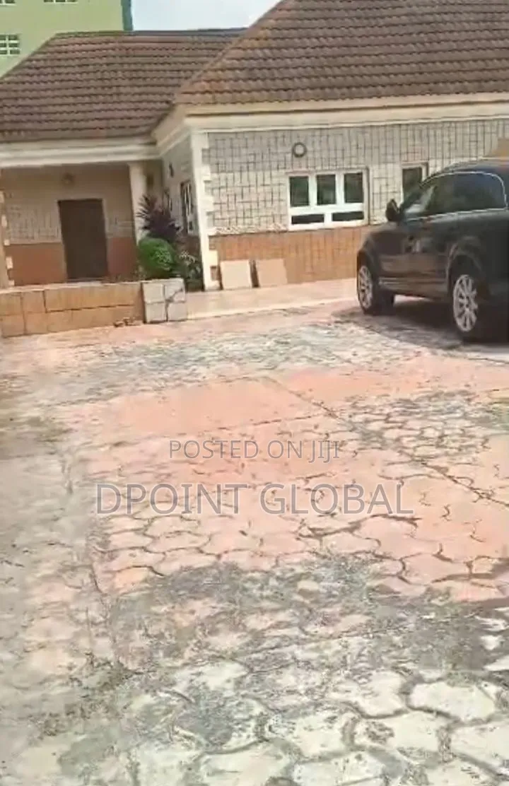 4019 SQM Alausa/Ikeja Property in Alausa