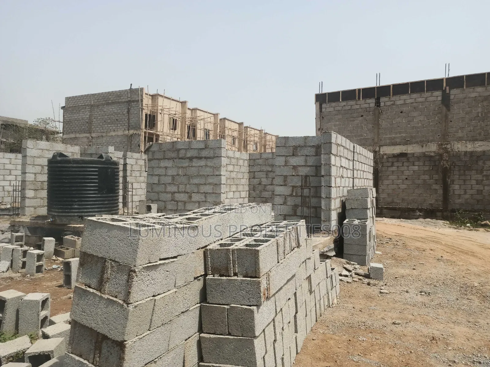 Commercial Space (Offices, Supermarket, Shops, Salon, Supermarket) in Jabi