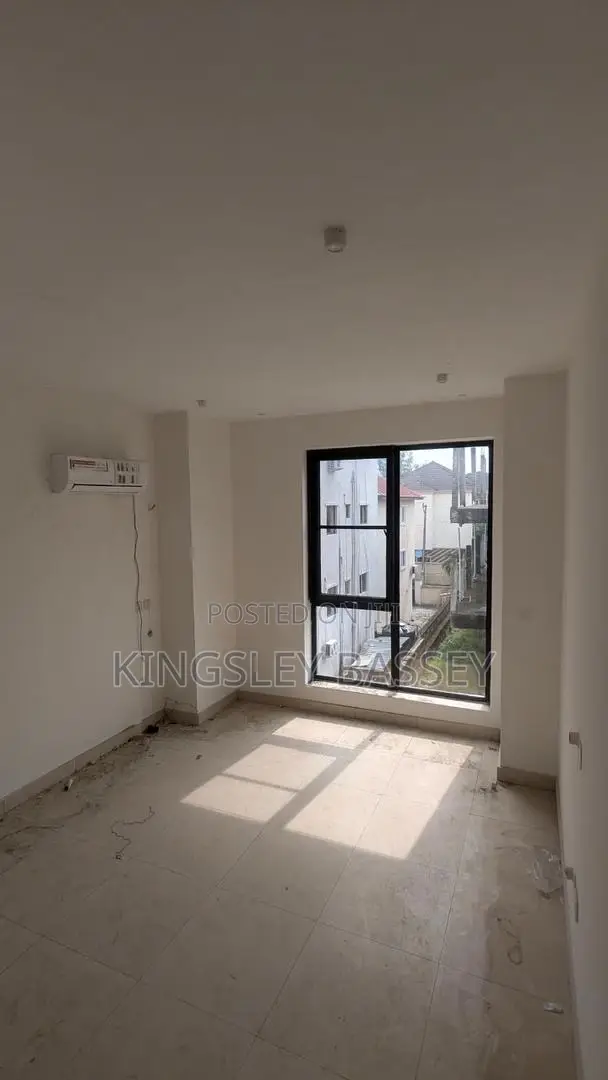 2bdrm Apartment in Osapa for sale in Osapa london