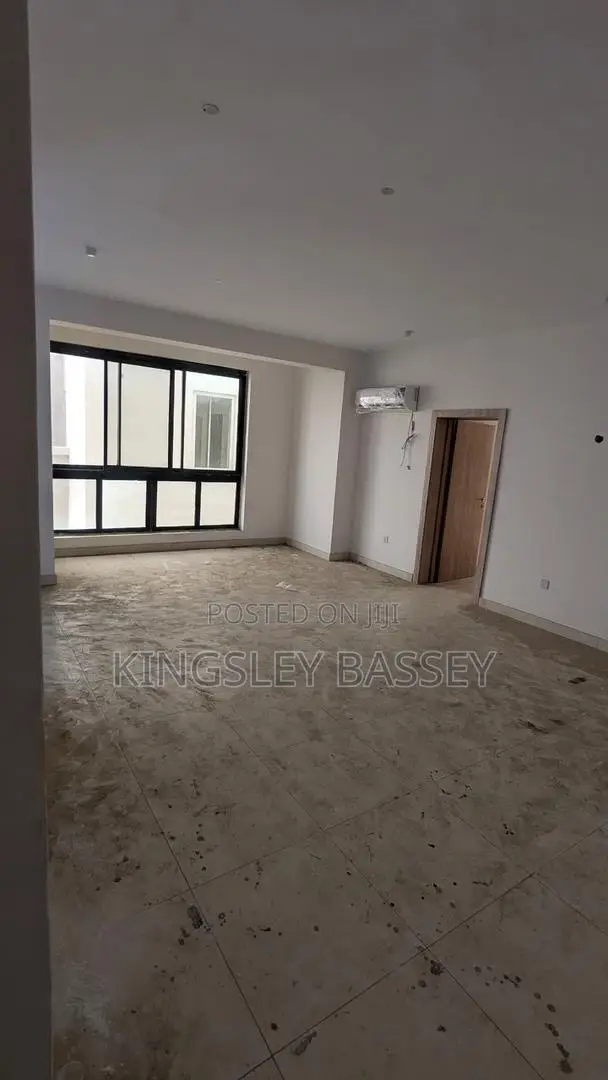 2bdrm Apartment in Osapa for sale in Osapa london