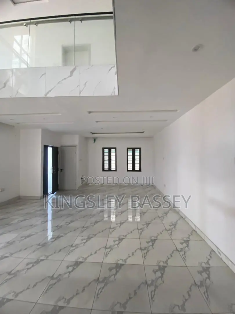4bdrm Duplex in Ologolo for sale in Ologolo