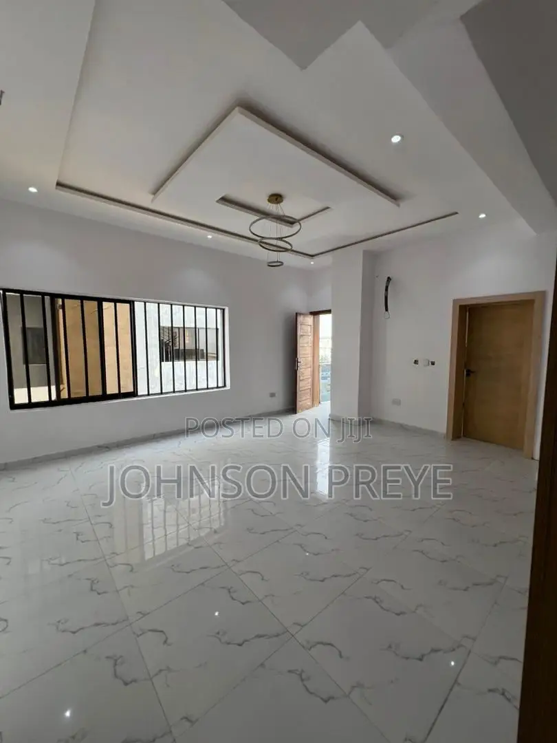 2bdrm Apartment in Lekki Phase 1 for rent in Lekki Phase 1