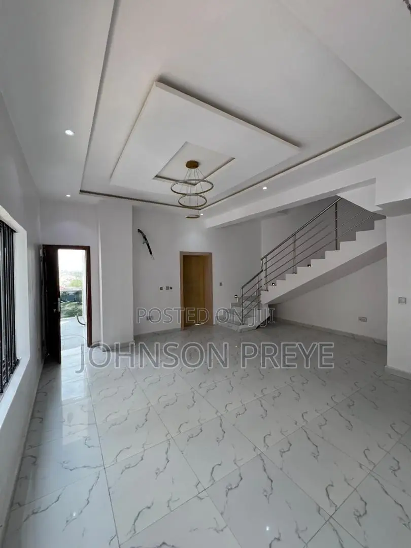 2bdrm Apartment in Lekki Phase 1 for rent in Lekki Phase 1