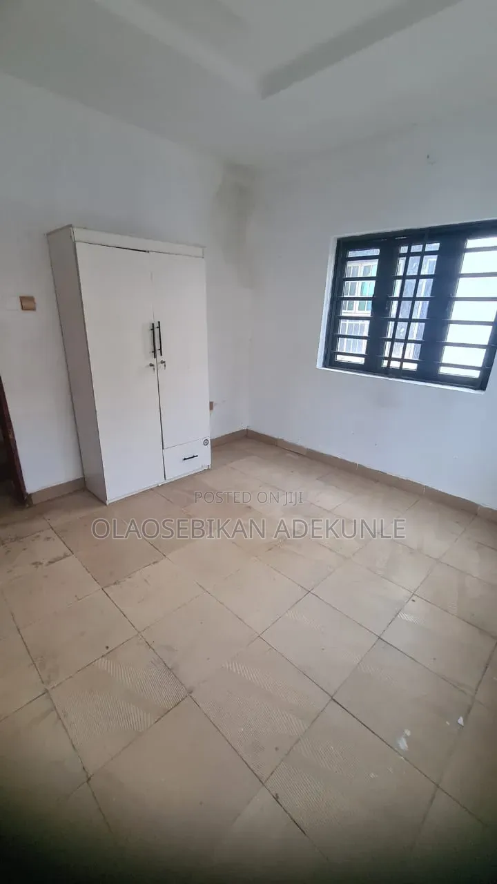 3bdrm Duplex in Akala Estate, Akobo for rent in Akobo