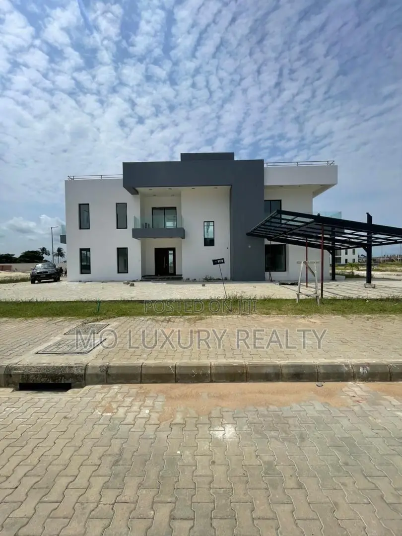 5bdrm Apartment in Lekki Phase 2 for rent in Lekki Phase 2