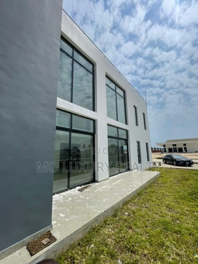 5bdrm Apartment in Lekki Phase 2 for rent in Lekki Phase 2