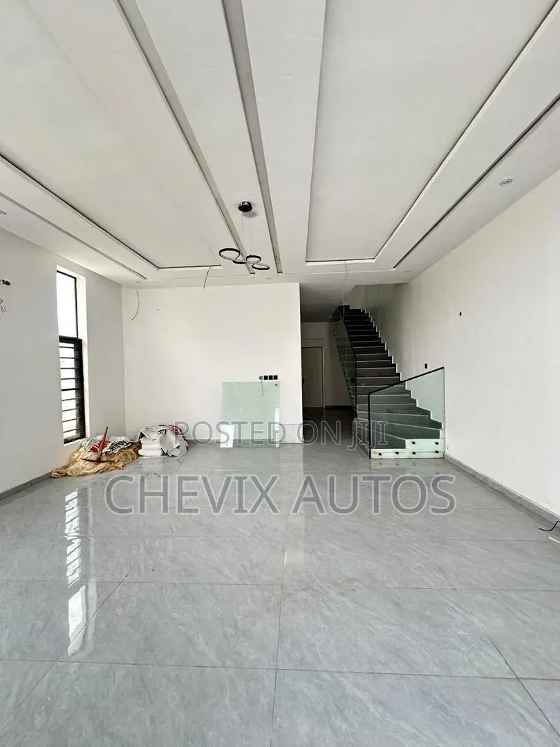 4bdrm Duplex in Lekki Pearl Gardens, Sangotedo for sale in Sangotedo