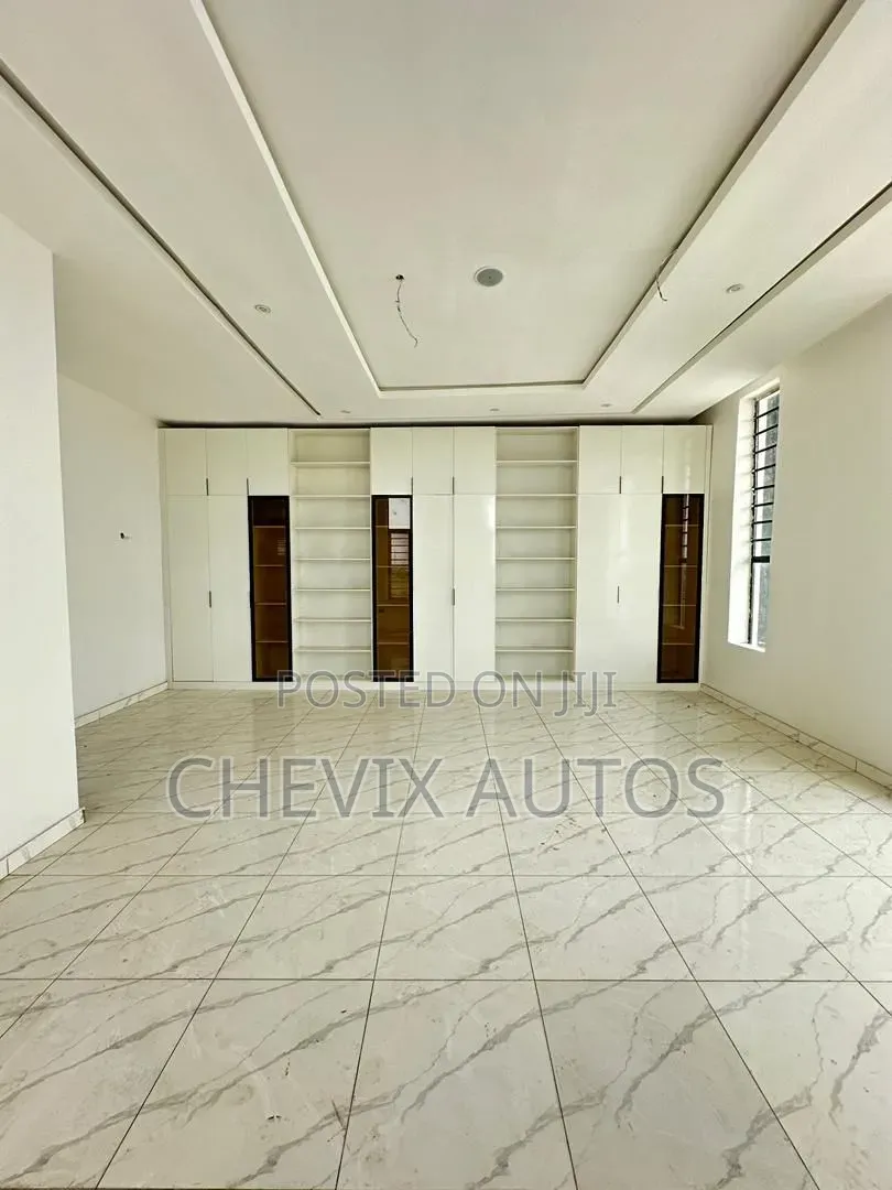 4bdrm Duplex in Lekki Pearl Gardens, Sangotedo for sale in Sangotedo