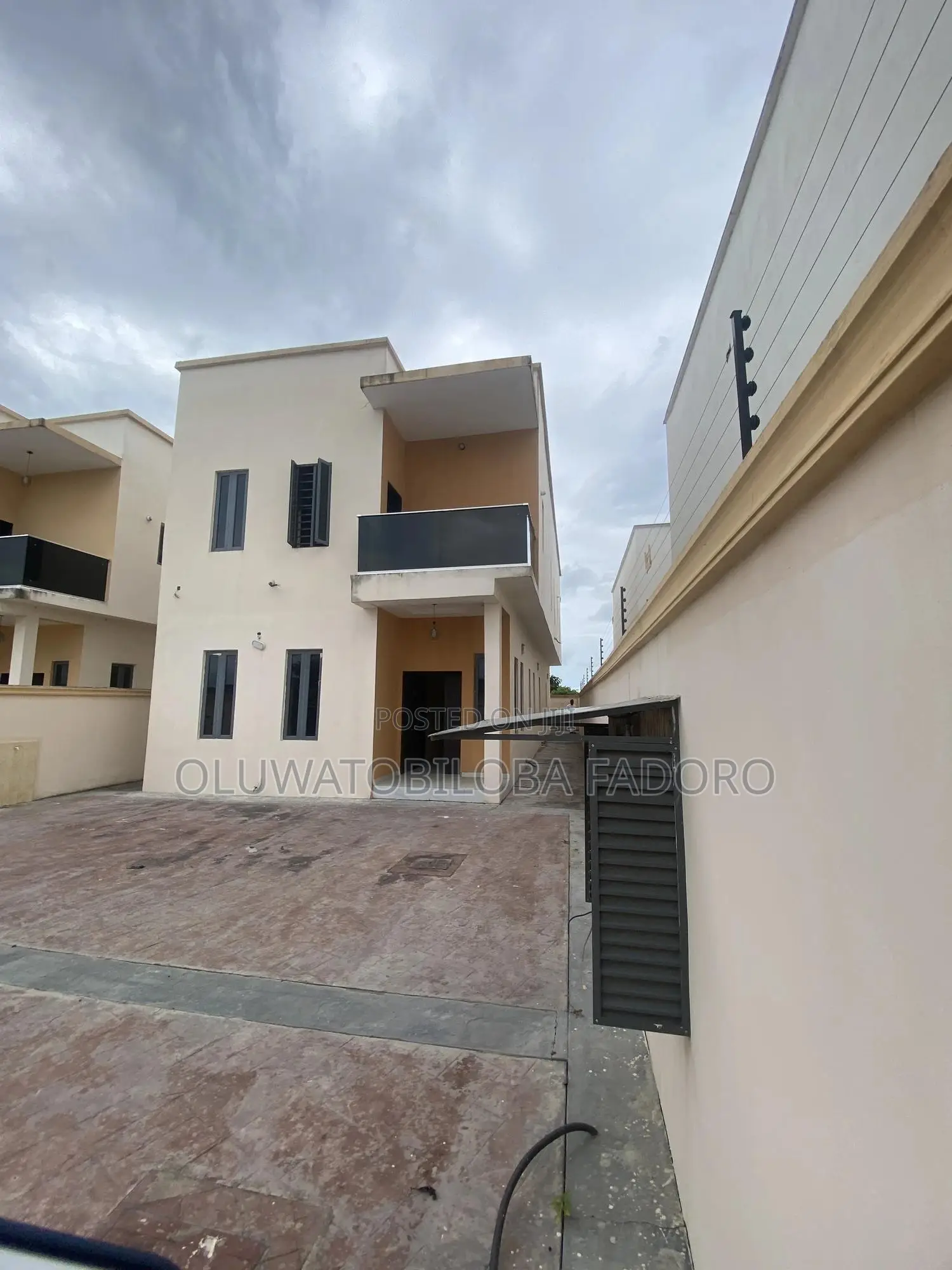 5bdrm Duplex in Abijo Gra for sale in Abijo