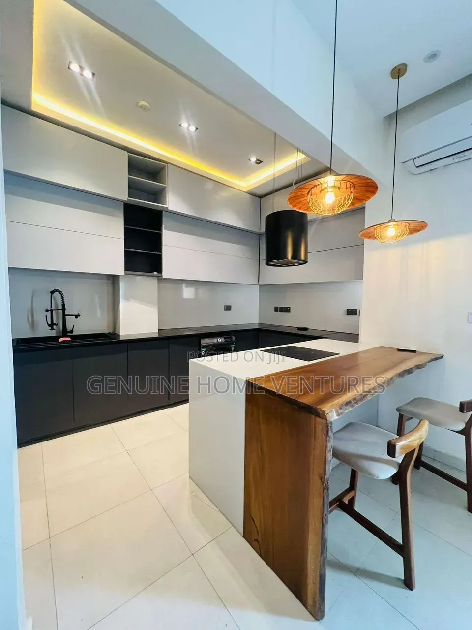 Furnished 3bdrm Maisonette in Ikate for sale in Ikate