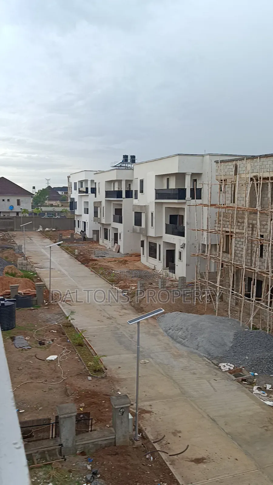 6bdrm Duplex in Naskaze Home, Lugbe District for sale in Lugbe District