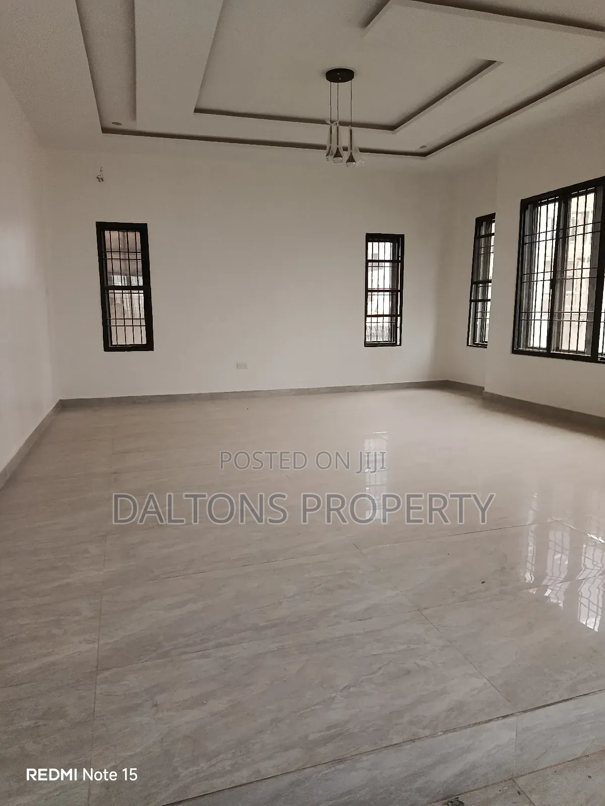 6bdrm Duplex in Naskaze Home, Lugbe District for sale in Lugbe District