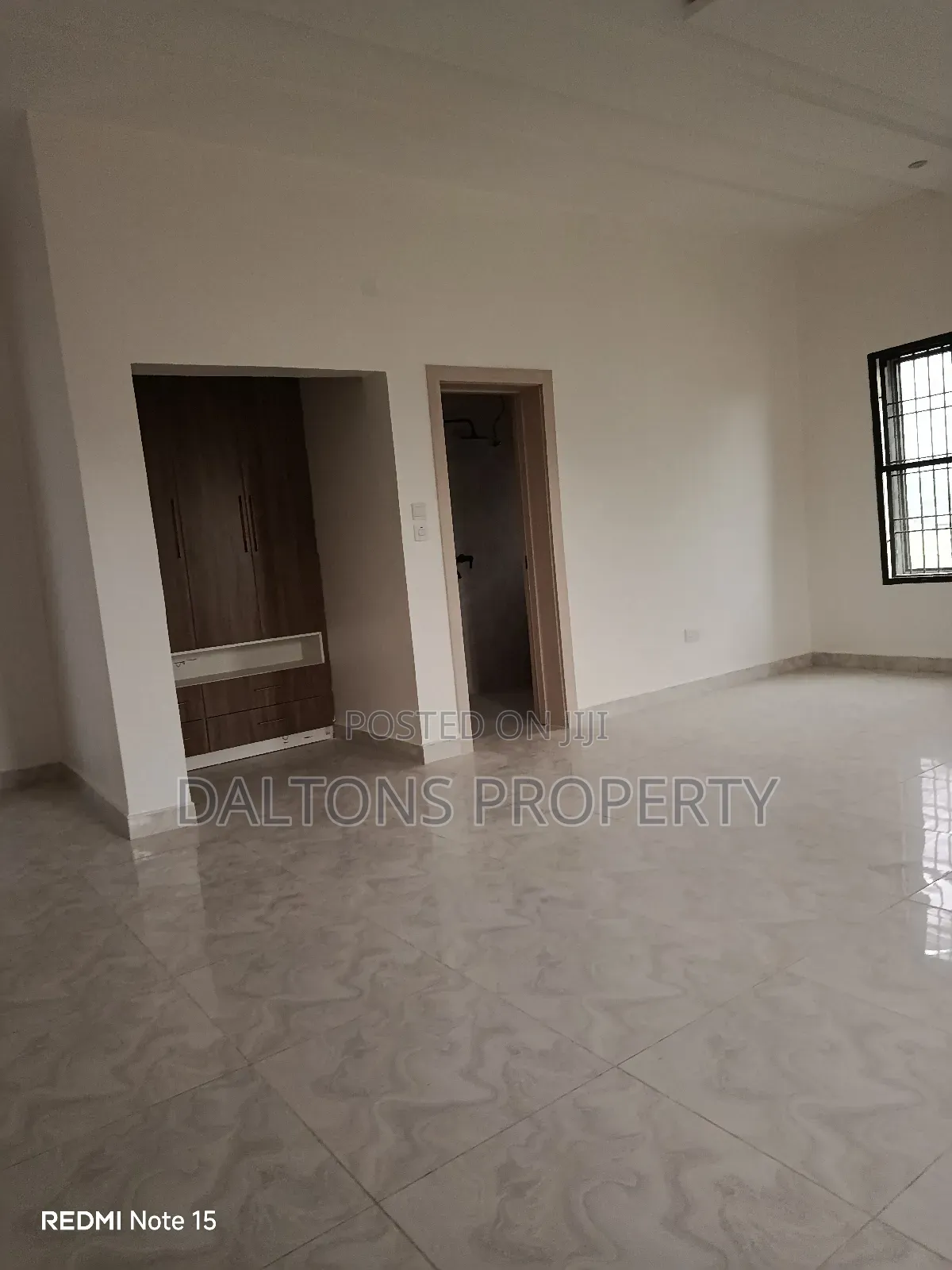 6bdrm Duplex in Naskaze Home, Lugbe District for sale in Lugbe District