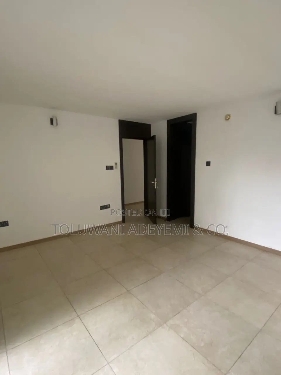 3bdrm Apartment in Ikoyi S.W for rent in Ikoyi S.W