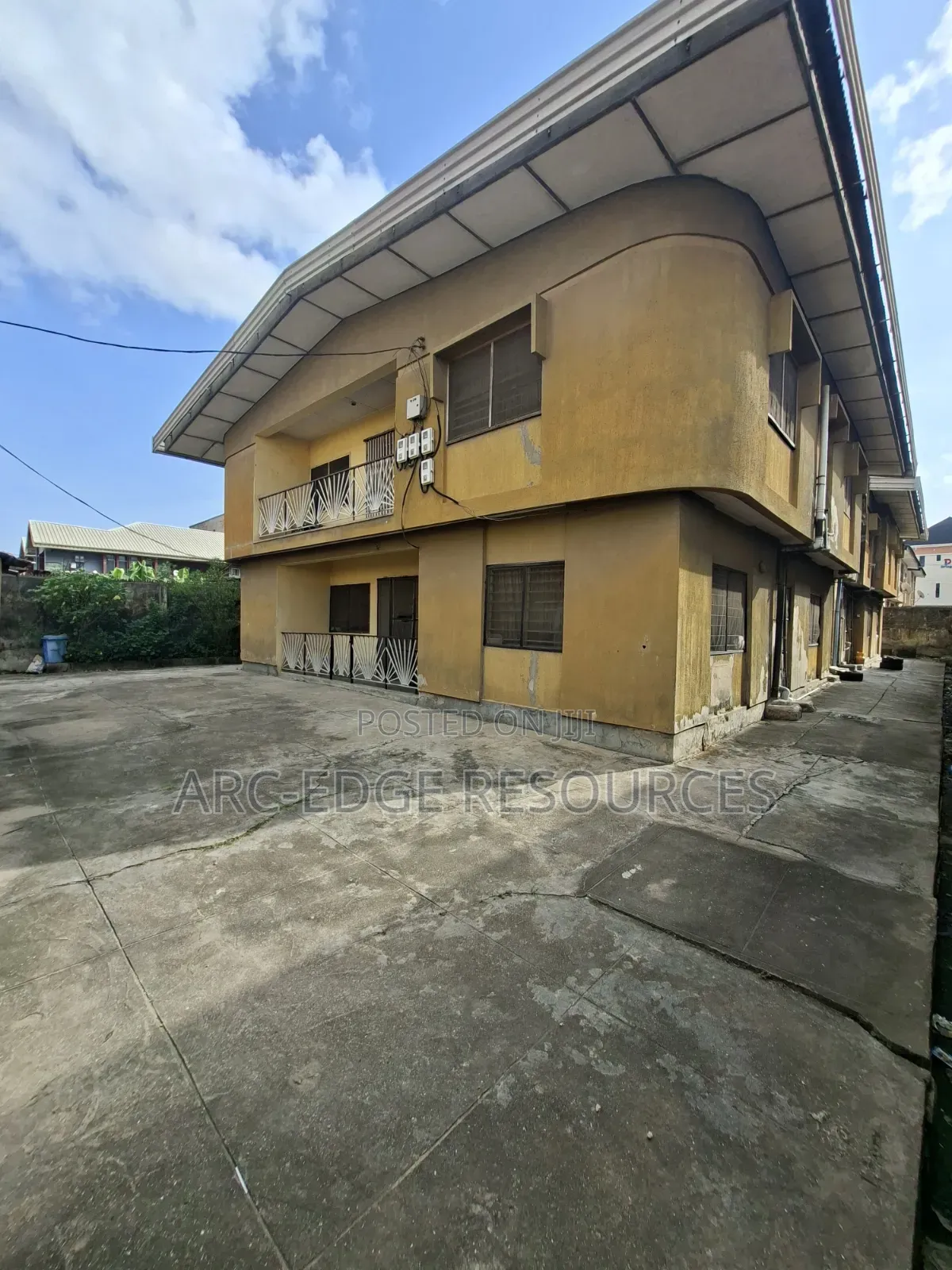 3bdrm Block of Flats in Ago Palace for sale in Ago Palace